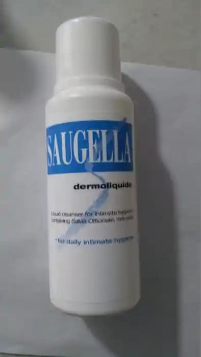 Saugella Dermoliquido Cleanser (1 Bottle of 250 ml Cleanser)