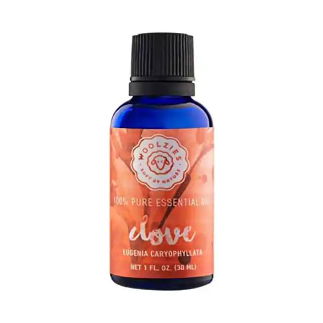 Woolzies 100% Pure Essential Oil Clove (1 Bottle of 30 ml Oil)